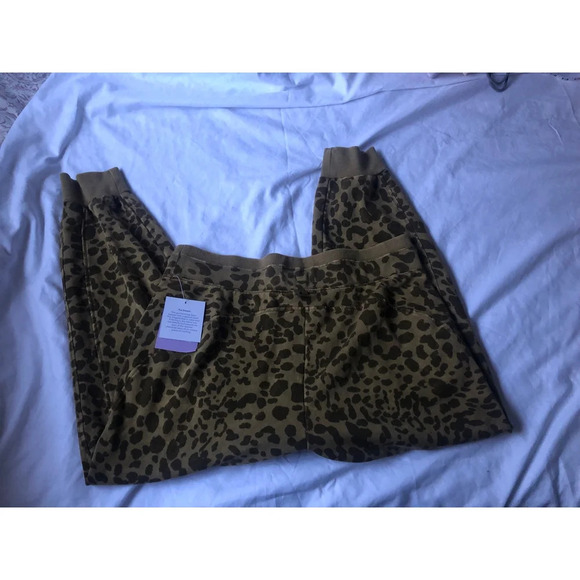 Joy Lab Women’s Jogger Pants Cheetah Print size XS - Picture 2 of 9